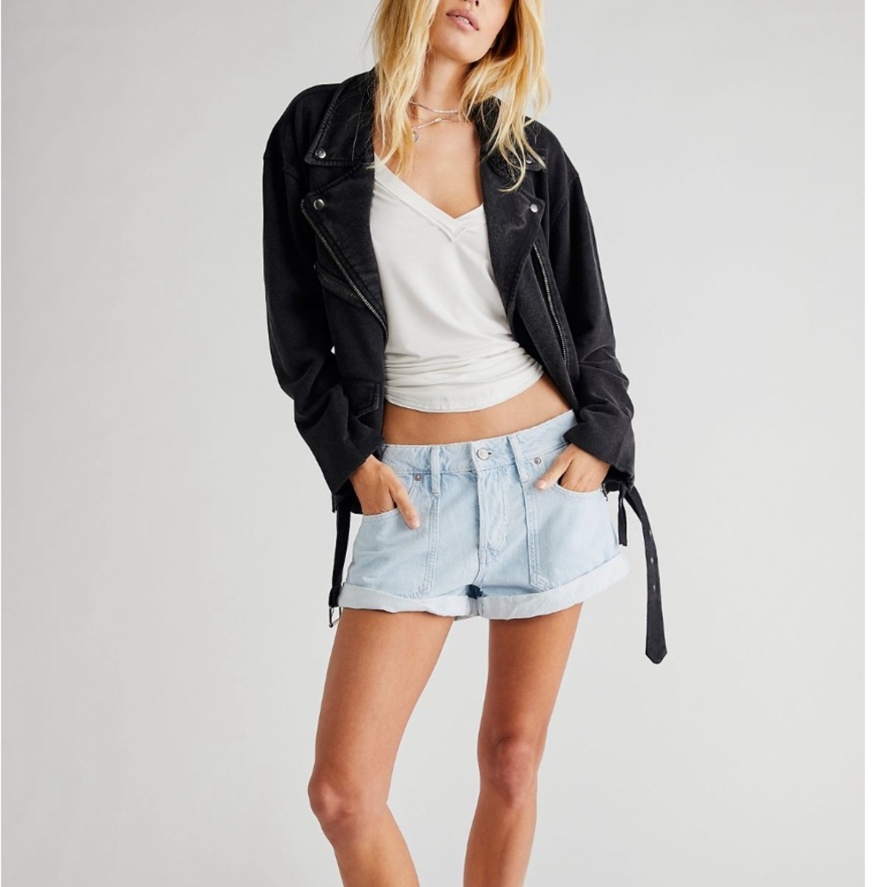 Free People Beginners Luck Slouchy Denim shorts, new